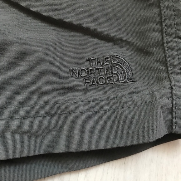 The North Face Mens Shorts Gray Flat Front Mens 36 - Picture 2 of 11